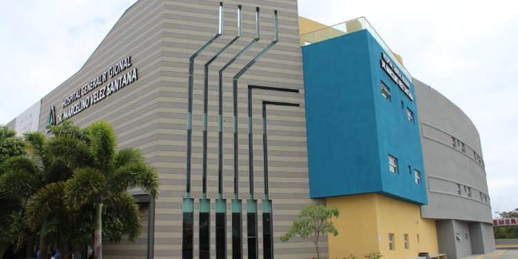 Hospital Marcelino Vélez recibe paciente por petición Raquel Arbaje