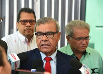 Los desacuerdos en reunión del CNSS mantienen impasse de médicos y ARS