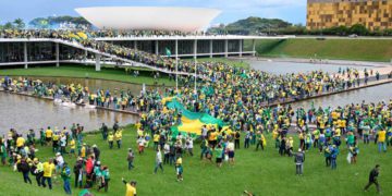Bolsonaristas invaden el Congreso brasileño en manifestación contra Lula